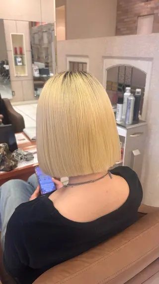 ショート 艶カラー  髪質改善 🍓苺奈のヘアスタイル