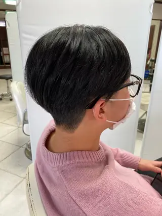 ショート サイトウ リョウヤのヘアスタイル
