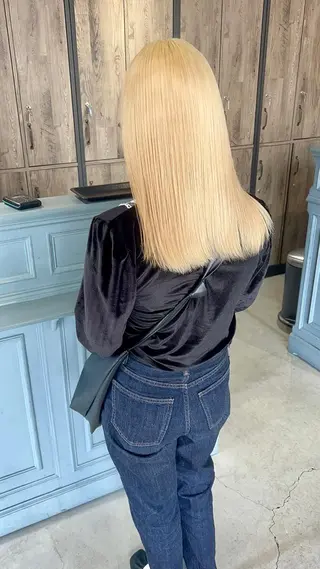 ミディアム amie所属・amie三宮 NAKANOのヘアスタイル