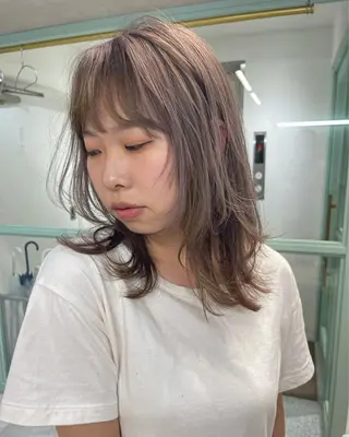 ミディアム 早瀬裕之 パーマのヘアスタイル