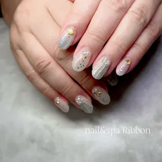 ネイル 東 真百のネイルデザイン