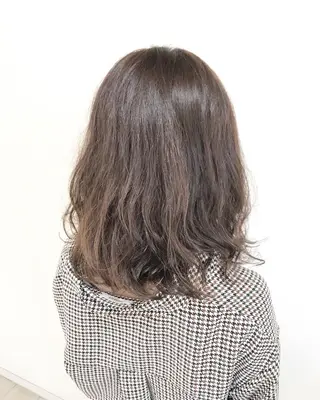 ミディアム カラー パーマ Miru by INCE HAIRのヘアスタイル