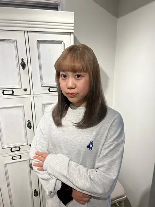 セミロング ミカ/名駅/レイヤー /ブリーチなしカラーのヘアスタイル