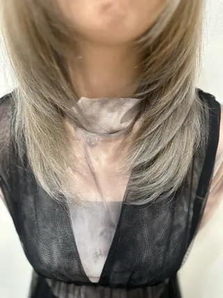 セミロング カラー 福西晃希 【艶髪・髪質改善】のヘアスタイル