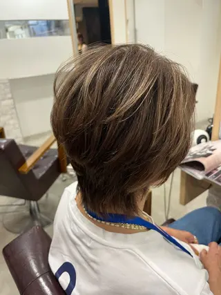 ショート カラー nicahair maiのヘアスタイル