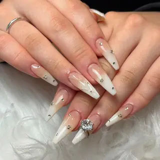 ネイル NIE MoMoのネイルデザイン