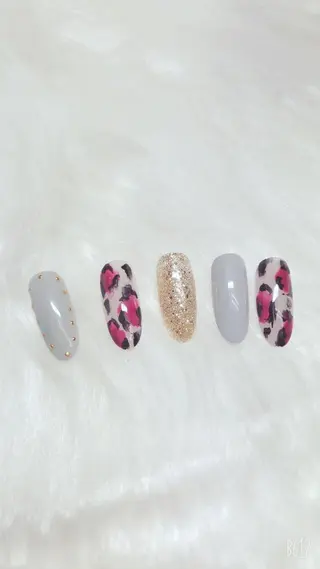 ネイル MoonNail ユリ🌸のネイルデザイン