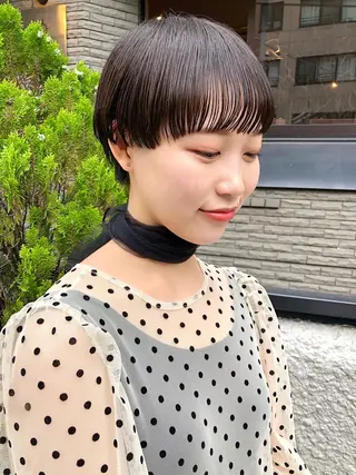 ショート カラー ブリーチ😼 ボブ✍️レイヤーのヘアスタイル