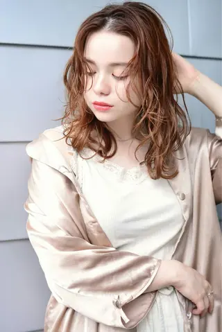 ミディアム カラー パーマ Chlom🌿Top Stylist沖田のヘアスタイル
