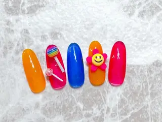 ネイル マジック ミラーのネイルデザイン