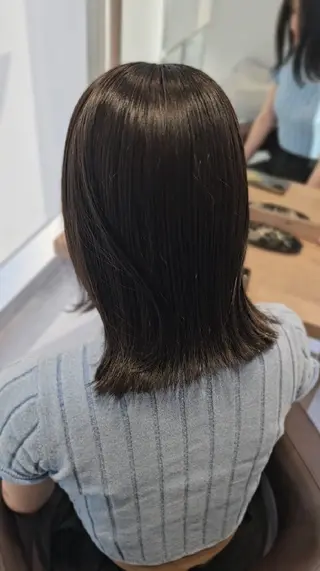 ミディアム 縮毛矯正をしている人 のためのカラーのヘアスタイル