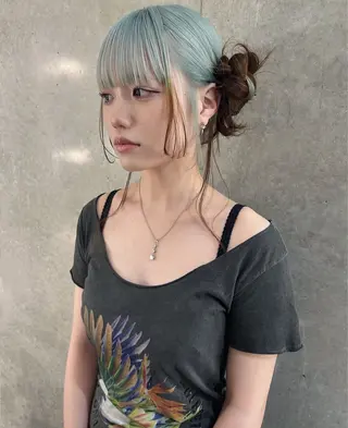 ロング カラー PELE ハイトーン RIMUのヘアスタイル