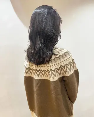 セミロング カラー あずまぐち めぐみのヘアスタイル