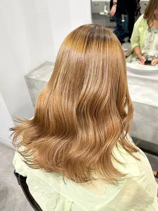 ロング カラー シガ ミクトのヘアスタイル
