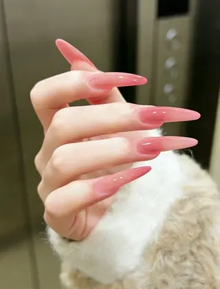 カラー AIN Nailのネイルデザイン