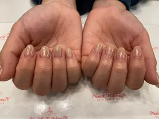 ネイル ネイルリボン 受付スタッフのネイルデザイン