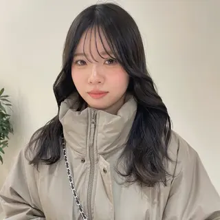 ロング une所属・kunimi harukaのヘアスタイル