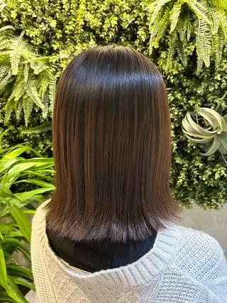 ミディアム 水谷 菜央のヘアスタイル