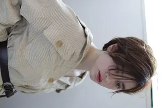 ショート カラー 鍵山 千秋のヘアスタイル