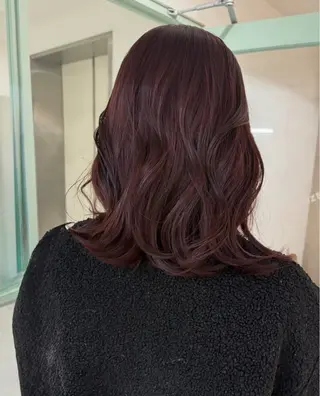 ミディアム 大山 茶子のヘアスタイル