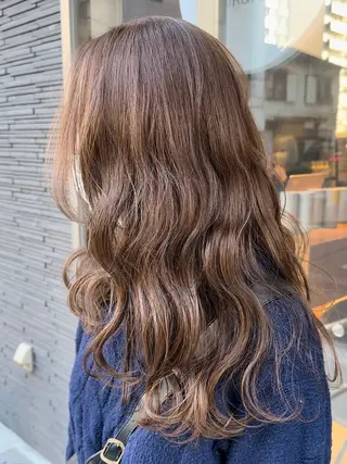 ロング カラー ベージュカラー🐑 レイヤー🤎塚原優芽のヘアスタイル