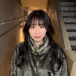 カラー 澁谷 咲映のヘアスタイル