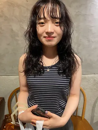 セミロング パーマ さの あやねのヘアスタイル
