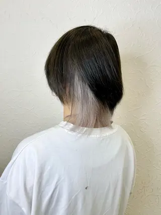 ショート カラー 六反 仁哉のヘアスタイル