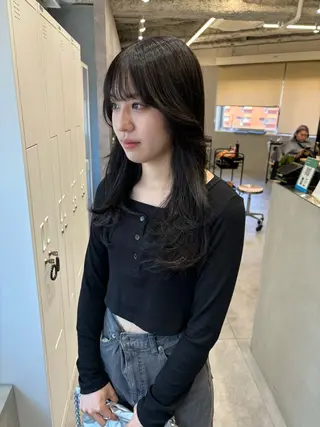 セミロング カラー yui/ layer cutのヘアスタイル