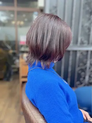 ショート カラー ヒナ/レイヤーカット 艶感ワンカラーのヘアスタイル