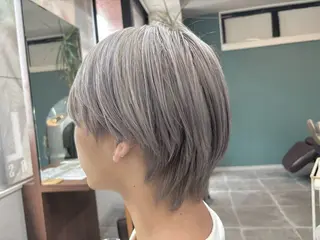 カラー 長内  大明のヘアスタイル