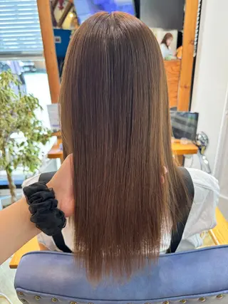 ロング Kaori🌈透明感 カラー / 髪質改善のヘアスタイル