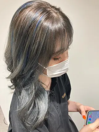 セミロング カラー ミルクティー量産💙 💙ブリーチ特化💙のヘアスタイル
