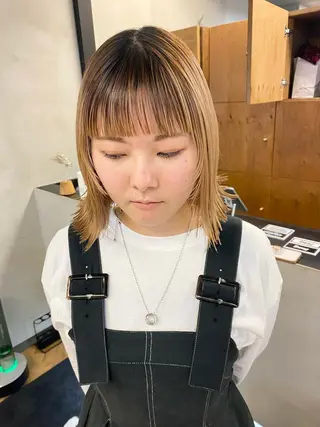 ミディアム デザインカラー/ボブ ブリーチカラー/ユリのヘアスタイル