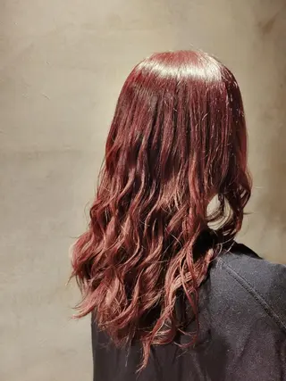 ロング カラー 山口 そらのヘアスタイル