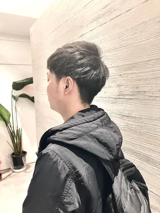 ショート サキ🤍ハイトーン 🩰くびれ巻きヘアのヘアスタイル