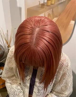 カラー hinata /ハイトーンのヘアスタイル