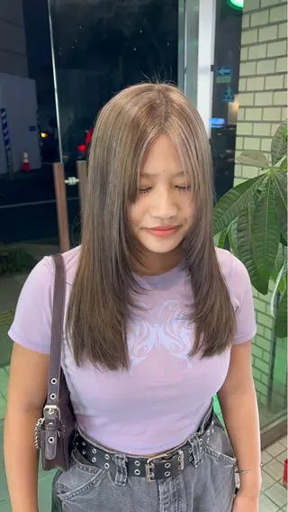 セミロング カラー 🌞レイヤー×カラー 前川那津美🌞のヘアスタイル