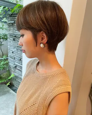 ショート カラー 本間 良のヘアスタイル