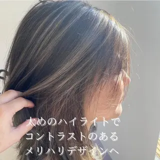 セミロング カラー 川越 輝梨奈のヘアスタイル