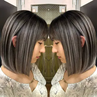 ショート バレイヤージュ ボブ🌈ナツヤのヘアスタイル