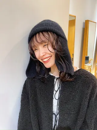 ミディアム パーマ 大橋 芽衣のヘアスタイル