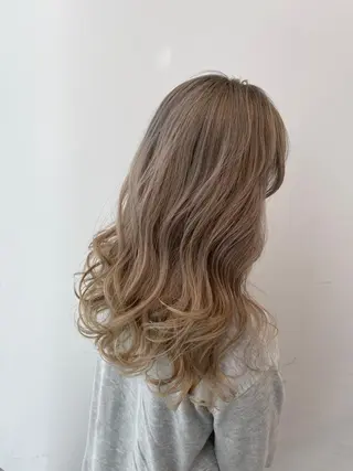 セミロング カラー 【公式】amble luxe池袋東口🩷のヘアスタイル