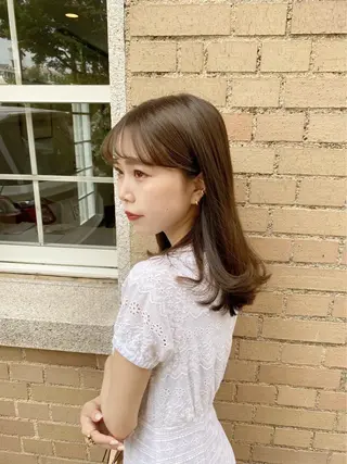 ミディアム 野村 百花のヘアスタイル