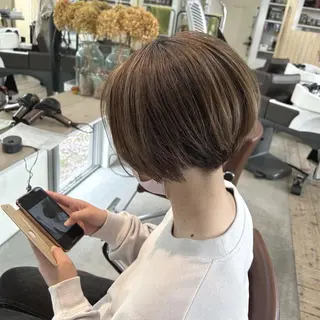 ショート 綿貫 美雪のヘアスタイル