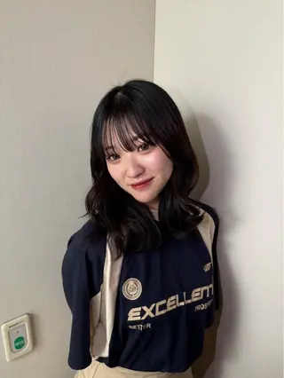 セミロング カラー なつき/ 艶カラー/縮毛矯正のヘアスタイル