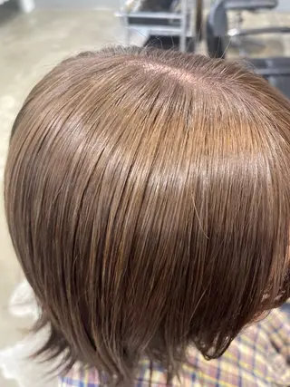 ショート カラー 💓パーマ，💗 レイヤーカットのヘアスタイル
