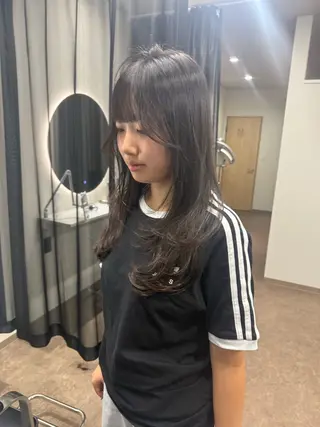 セミロング 4月期間限定 今だけクーポンありのヘアスタイル