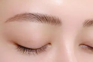 アイブロウ F manaの眉毛・アイブロウイメージ