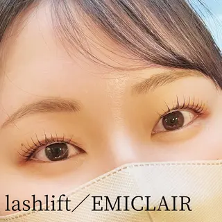 マツエク・マツパ EMI CLAIR MIOの眉毛・アイブロウイメージ